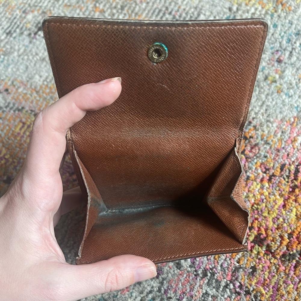 Louis Vuitton Classic Monogram Double Sided Snap Wallet - Picture 7 of 8